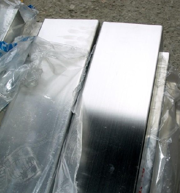 冷作模具鋼和熱作模具鋼的成分差異